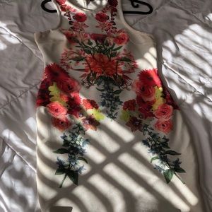 Sleeveless floral bodycon midi